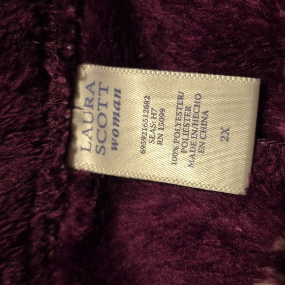 Laura Scott women's size 2X purple with white star design fluffy lounge pants - Picture 7 of 7